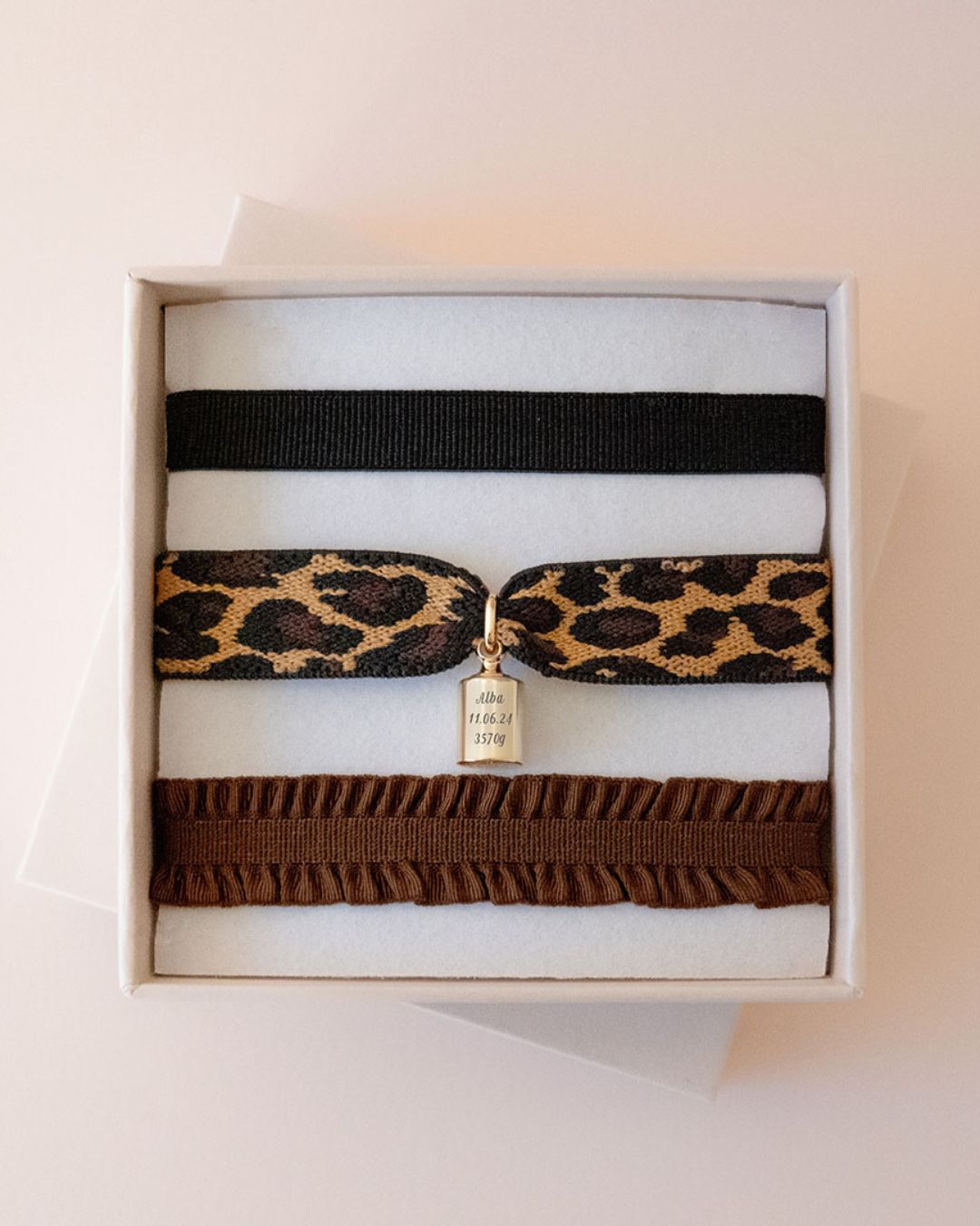 Coffret bracelets Mon Petit Poids léopard plaqué or jaune