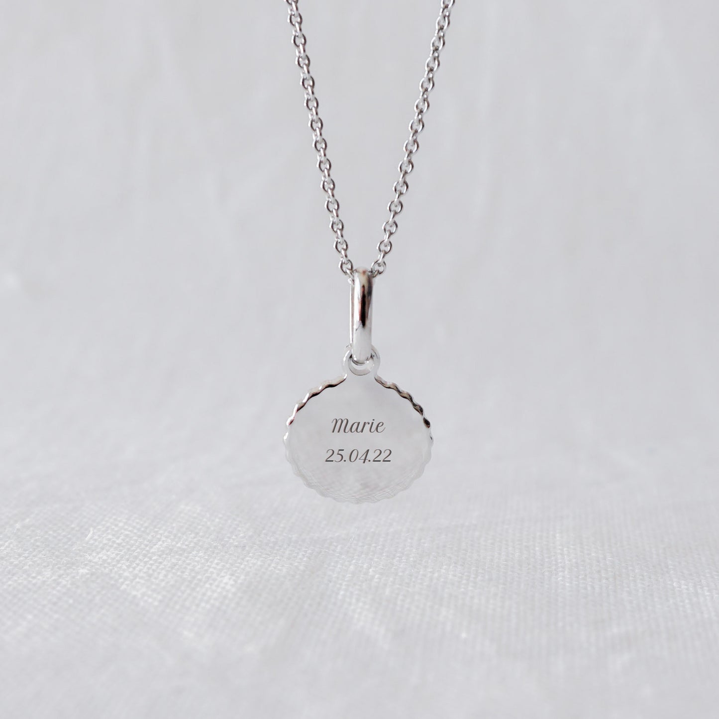 Collier Madeleine canelé enfant argenté rhodié