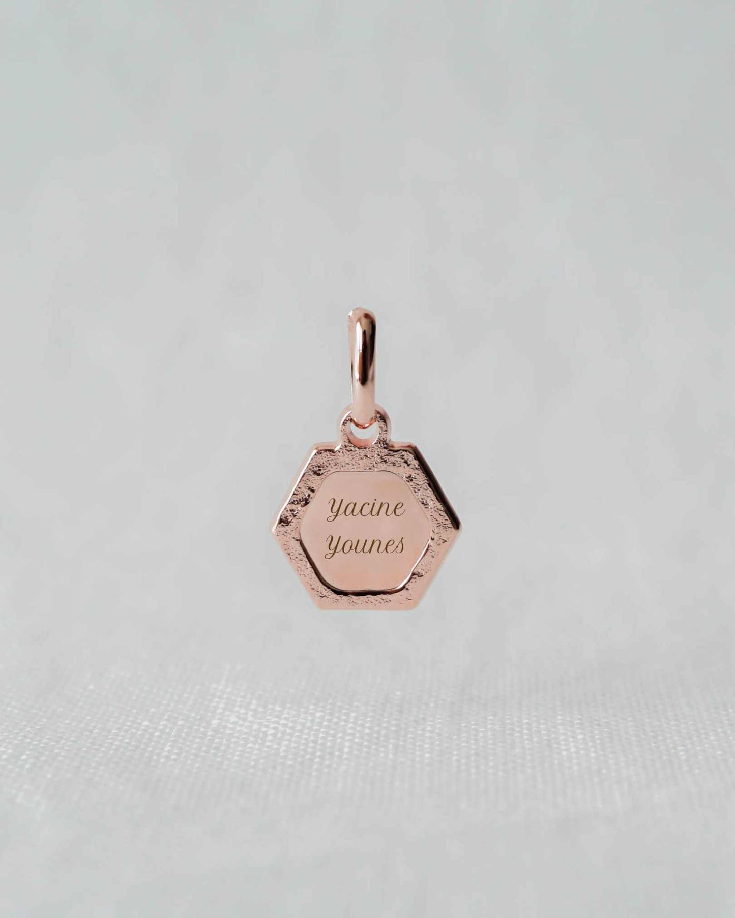 Médaille Henriette martelé plaqué or rose