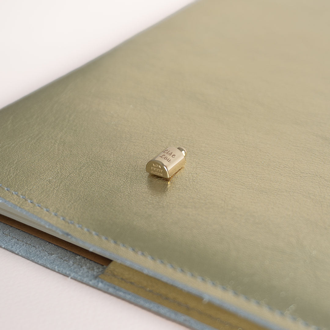 Protège carnet personnalisé doré doré or jaune - Mon Petit Poids