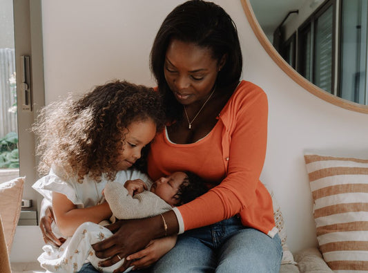 Personnaliser un bijou de naissance : nos conseils de gravure les plus doux - Mon Petit Poids