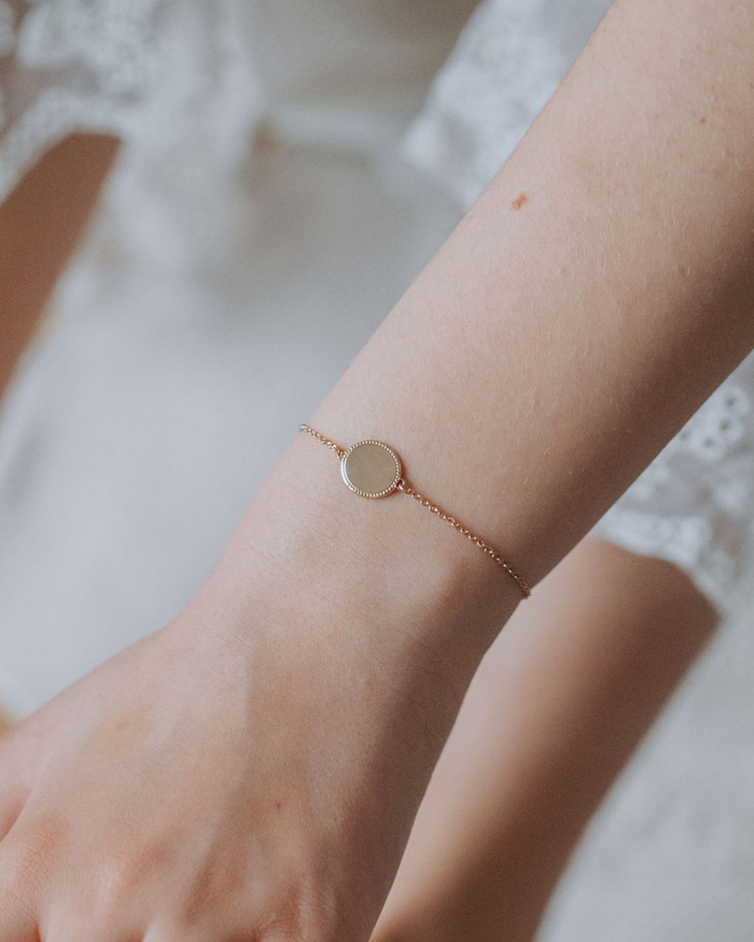 Bracelet médaille Madeleine enfant plaqué or jaune