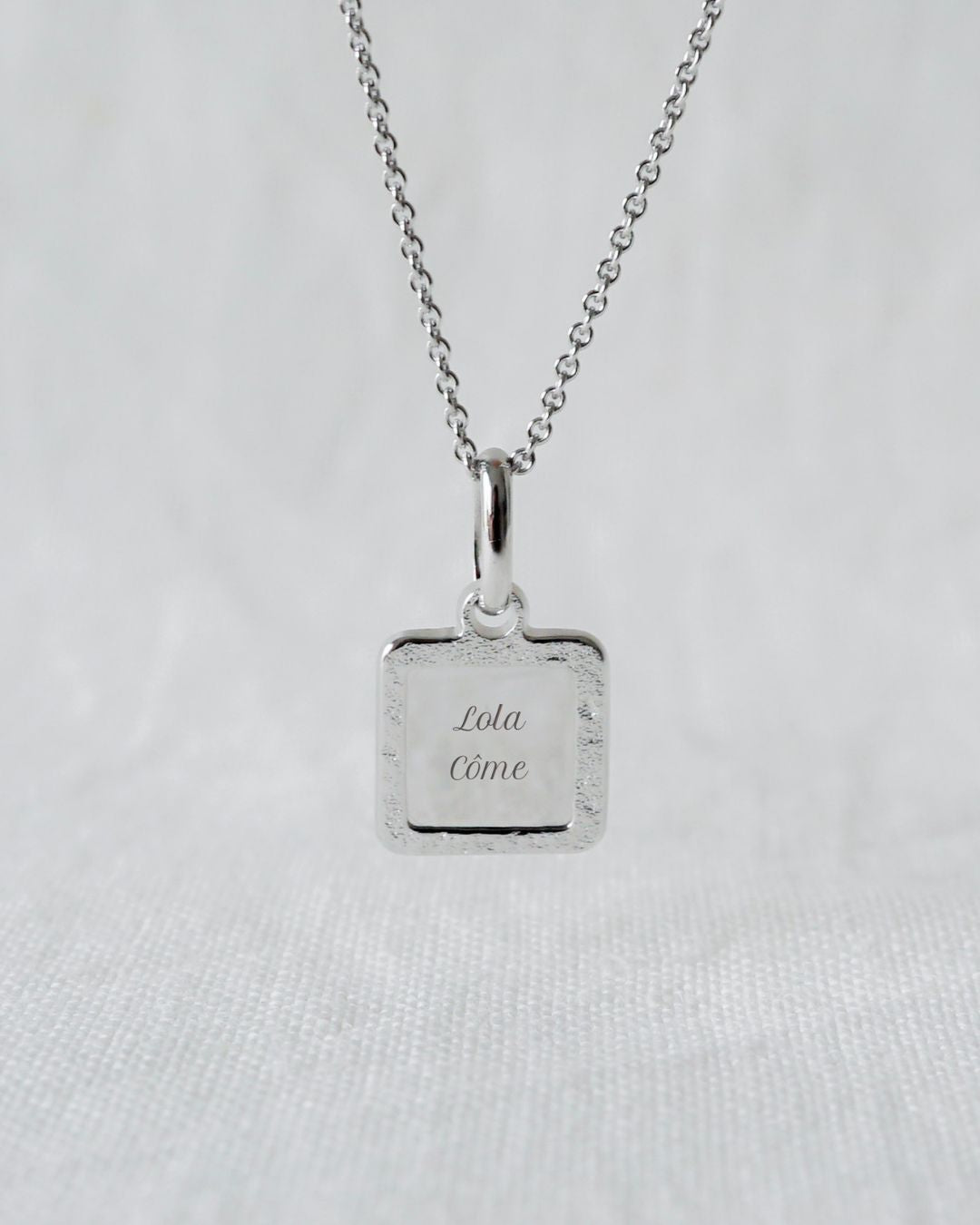 Collier Alice martelé homme argenté rhodié
