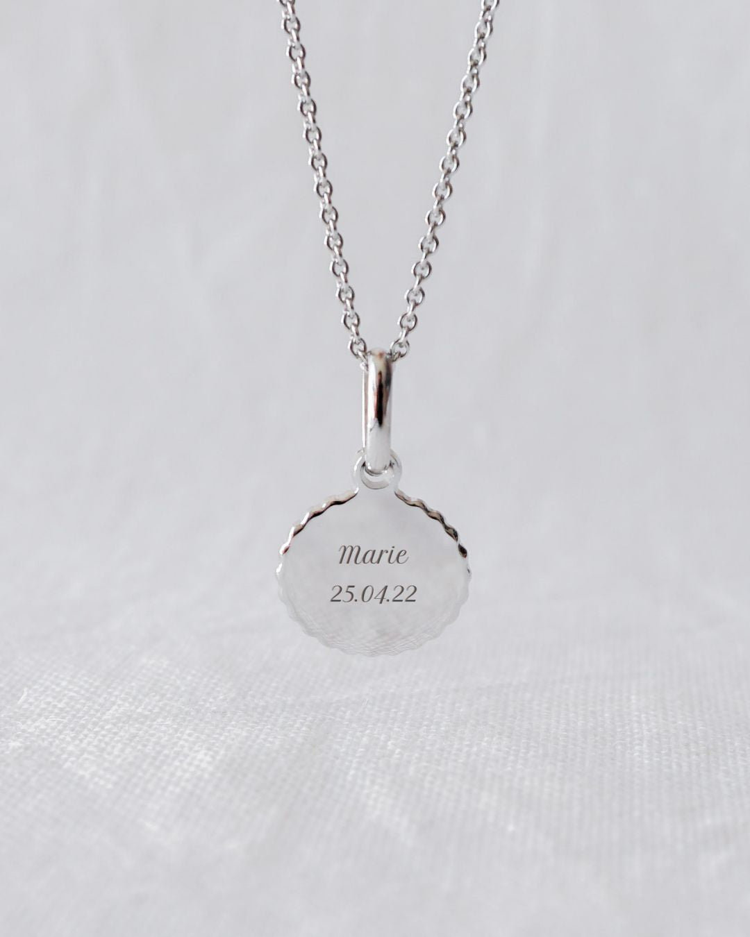 Collier Madeleine canelé enfant argenté rhodié
