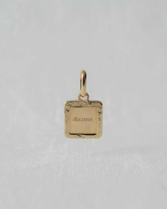 Médaille Alice martelé plaqué or jaune