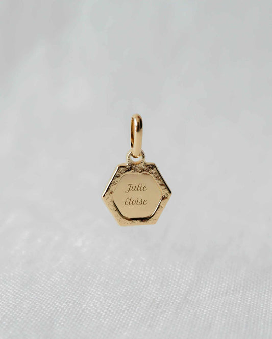 Médaille Henriette martelé plaqué or jaune