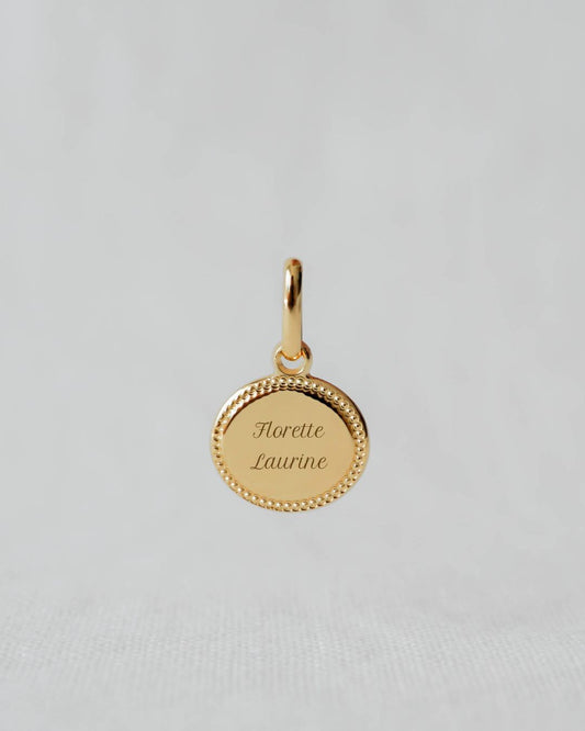 Médaille Madeleine perlé enfant plaqué or jaune