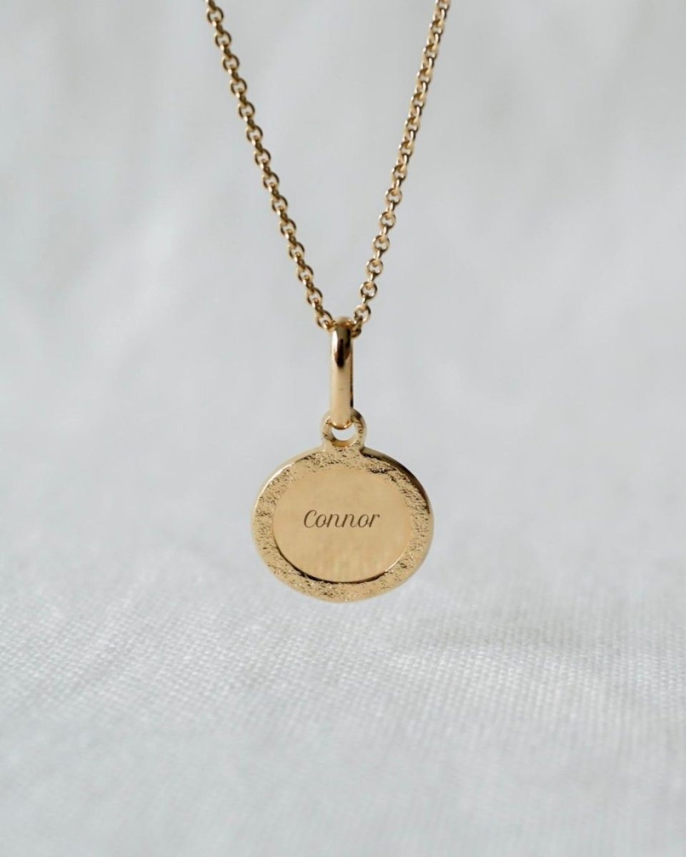 Collier Madeleine martelé homme plaqué or jaune - Mon Petit Poids