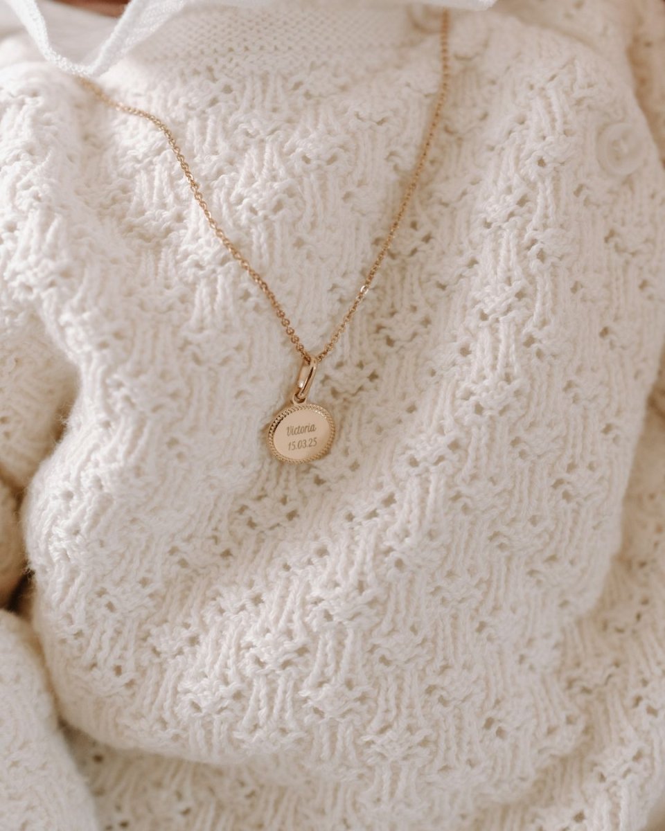 Médaille Madeleine perlé plaqué or jaune - Mon Petit Poids
