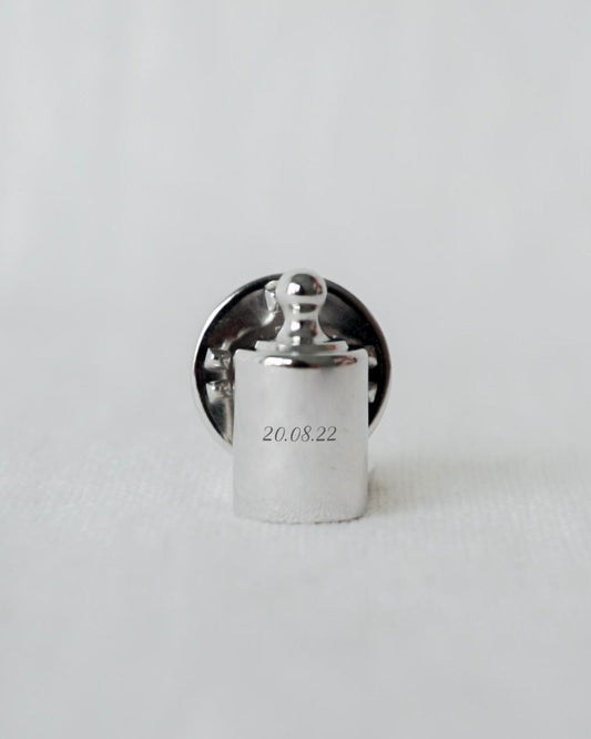 Pin's Mon Petit Poids argenté rhodié - Mon Petit Poids